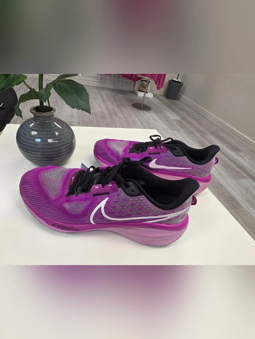 Nike Women’s Pink and Black Zoom Running Shoes GREAT SHAPE